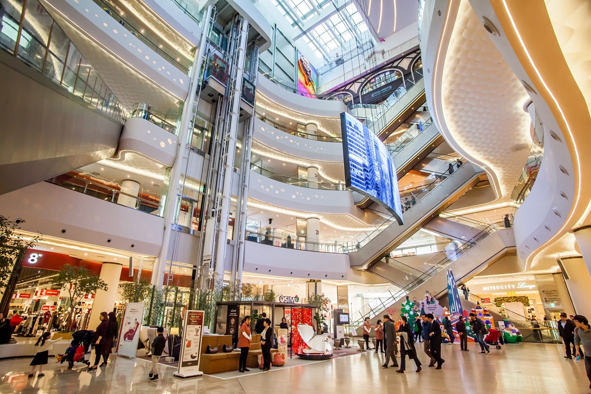 business-lotte-world-tower-mall-lotte-property-development